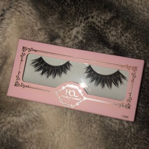 Beautiful Iconics perfect for date night ✨